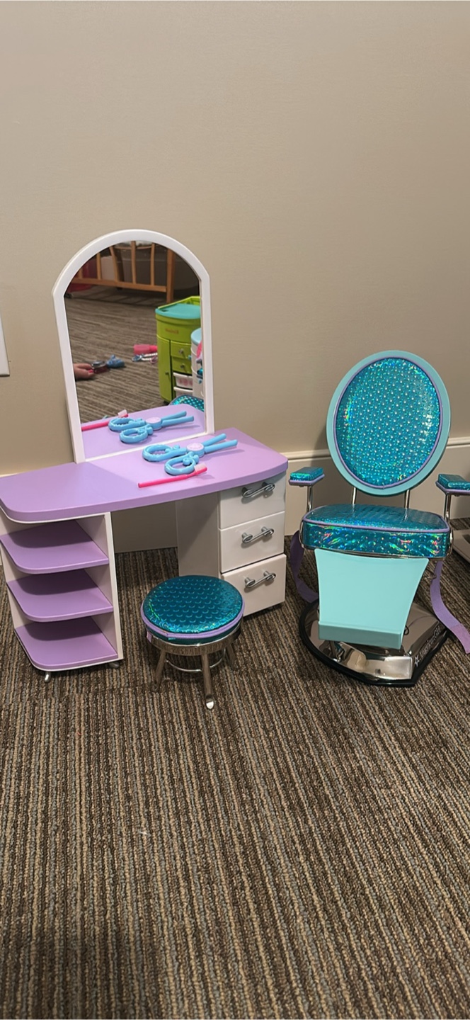 Doll Playset Bundle: Bunk Bed, Jeep, Salon, Accessories - photo 2