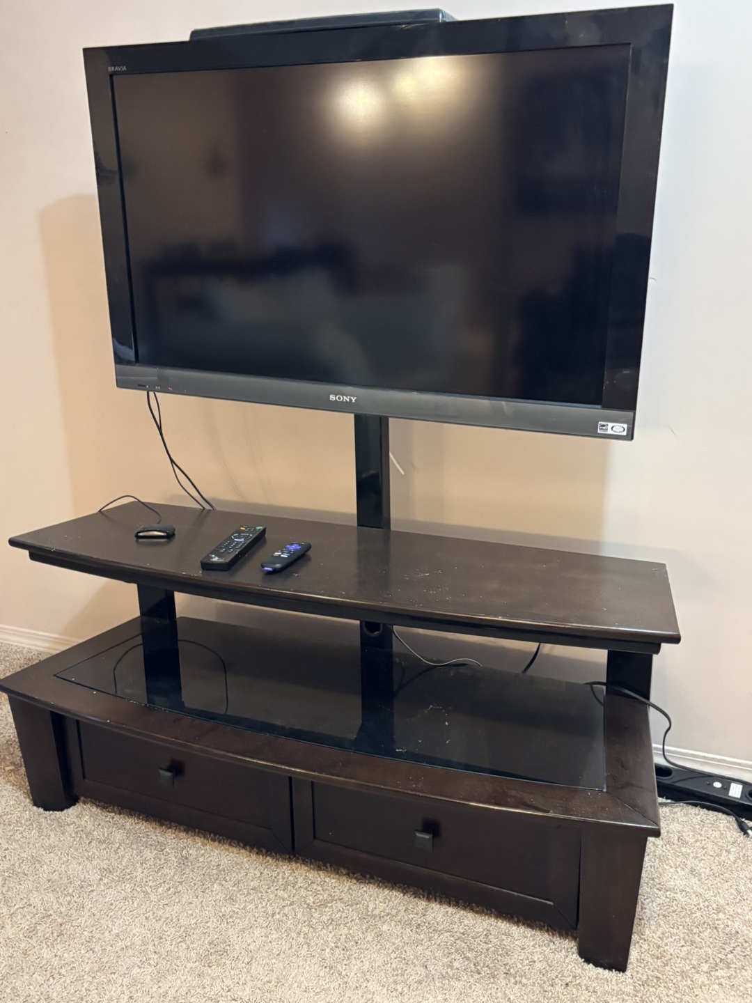 Sony Bravia LCD TV with Stand - photo 3