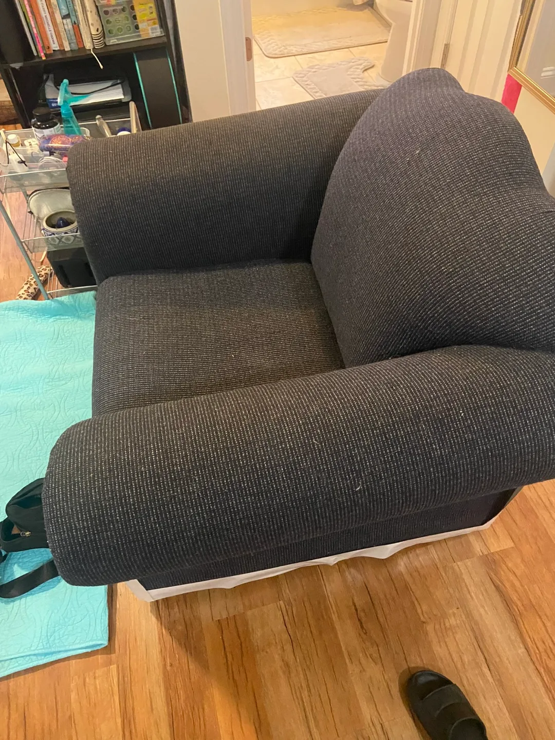Dark Gray Armchair pick up TODAY make an offer thumbnail