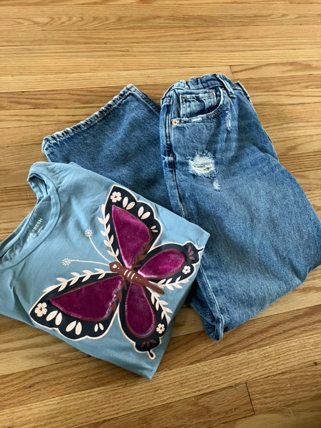 Girls' Jean Outfit: Butterfly Long Sleeve Shirt & Jeans image indicator(9)