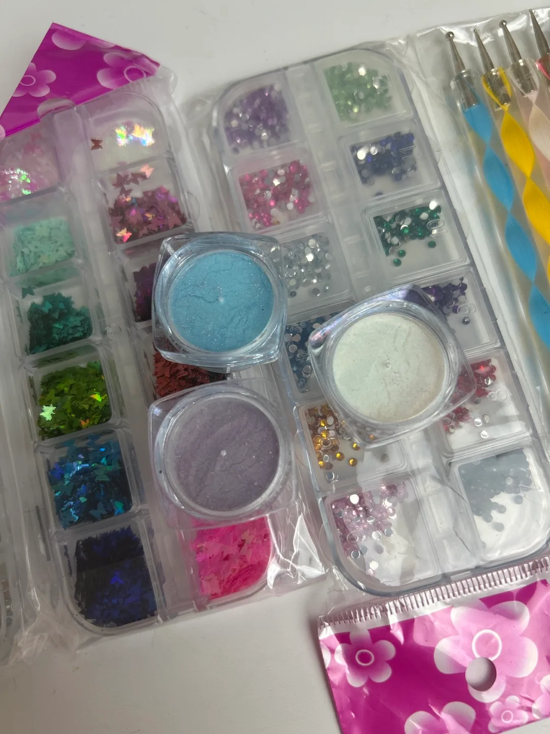 Everything you will ever need Nail art supplies bundle image indicator(3)