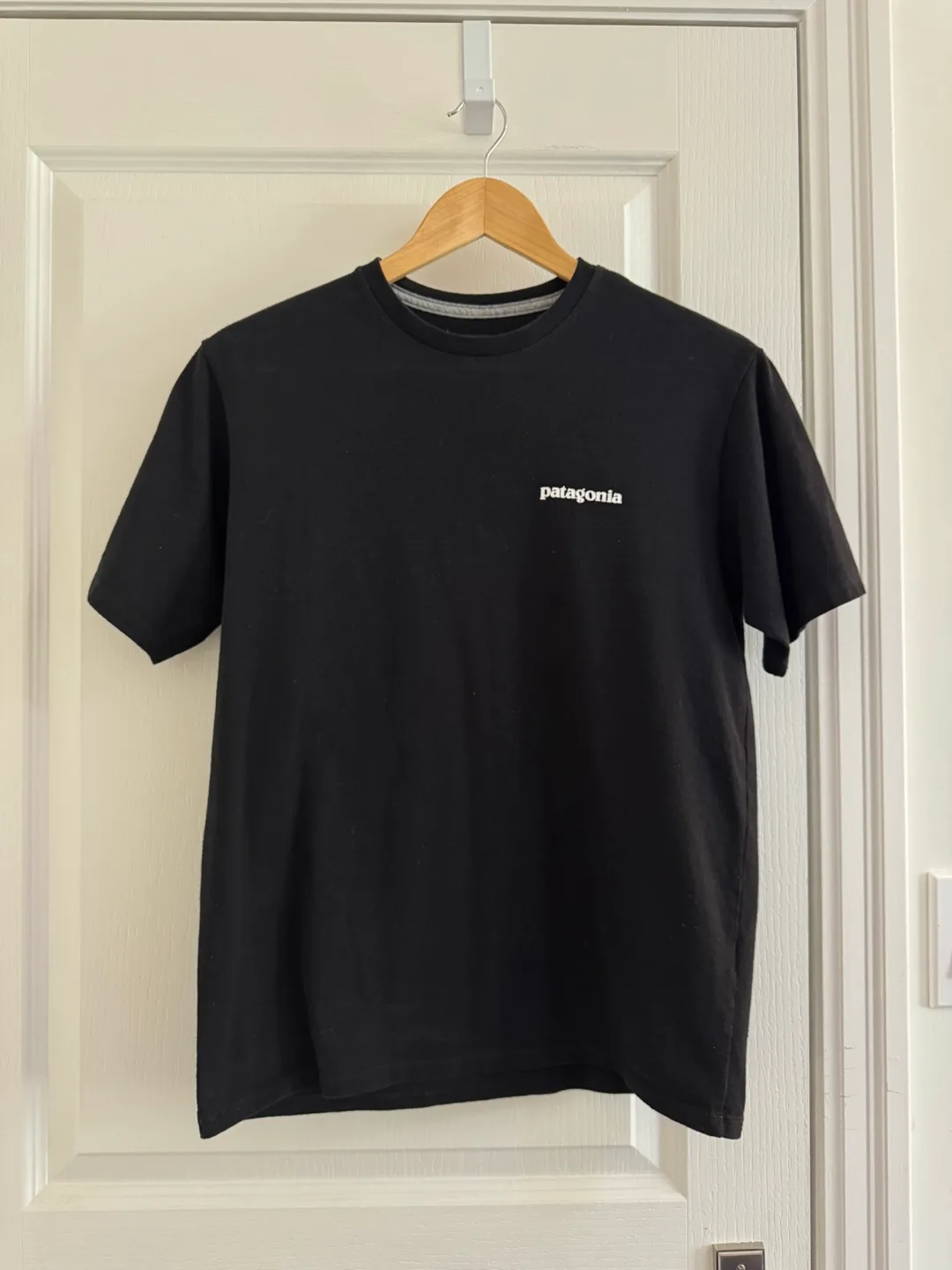 Patagonia Black T-Shirt - XS thumbnail