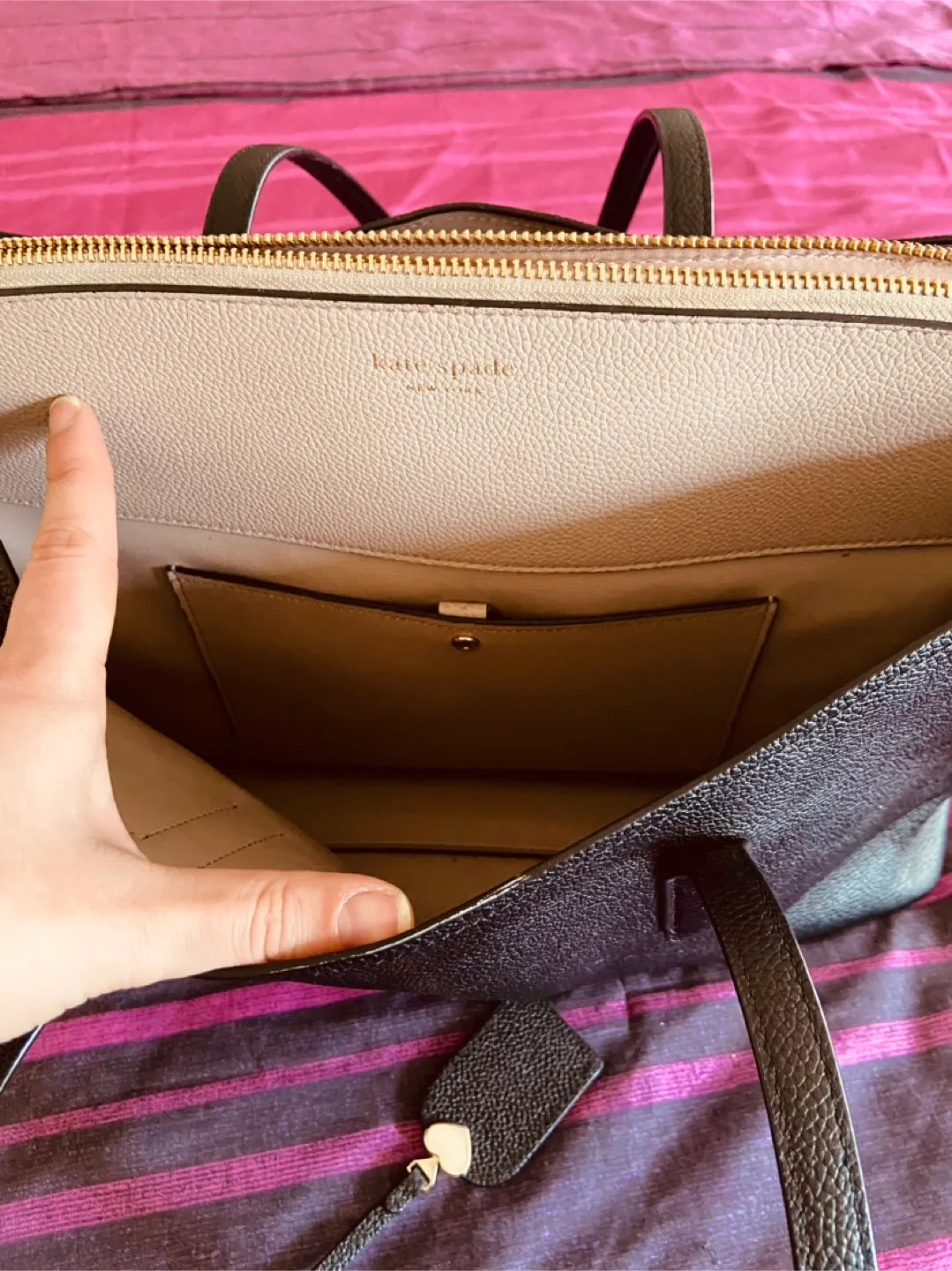 Kate Spade Black Leather Tote Bag image indicator(3)