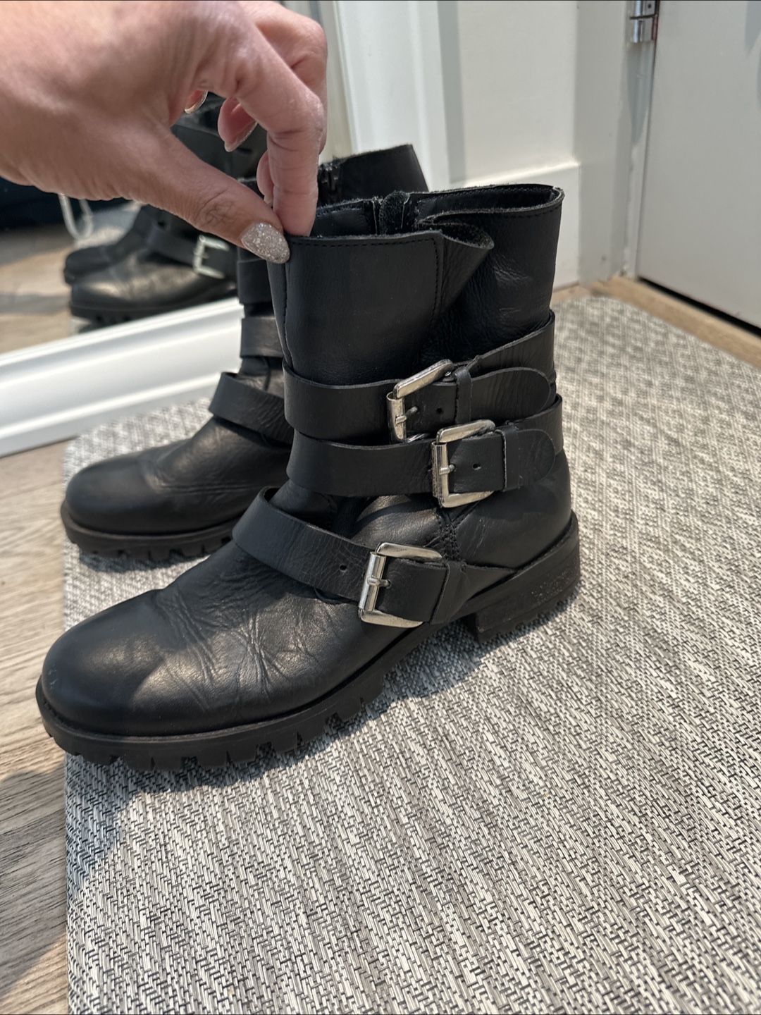Black Leather Buckle Boots - Size 8W