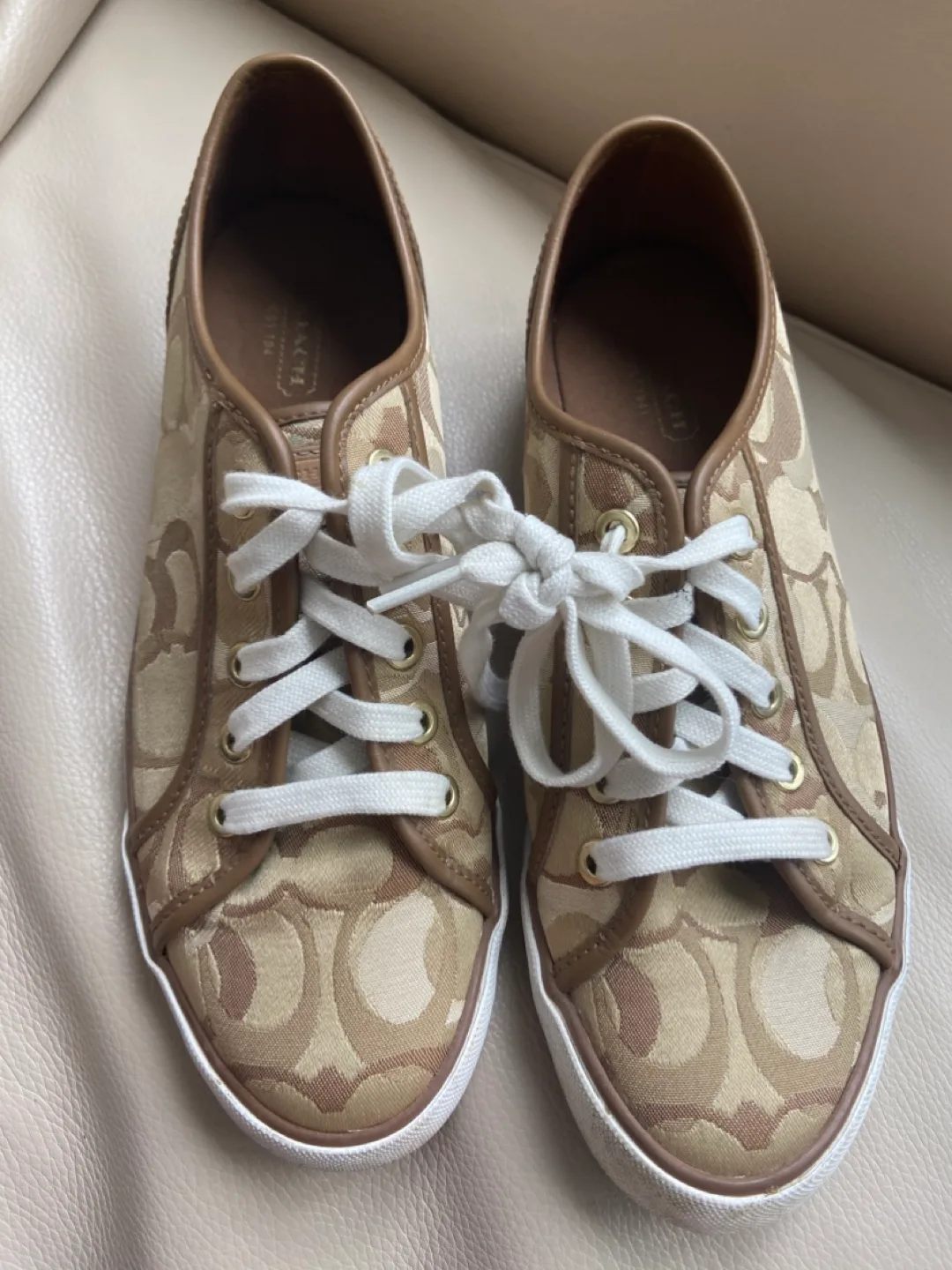 Coach  Sneakers thumbnail