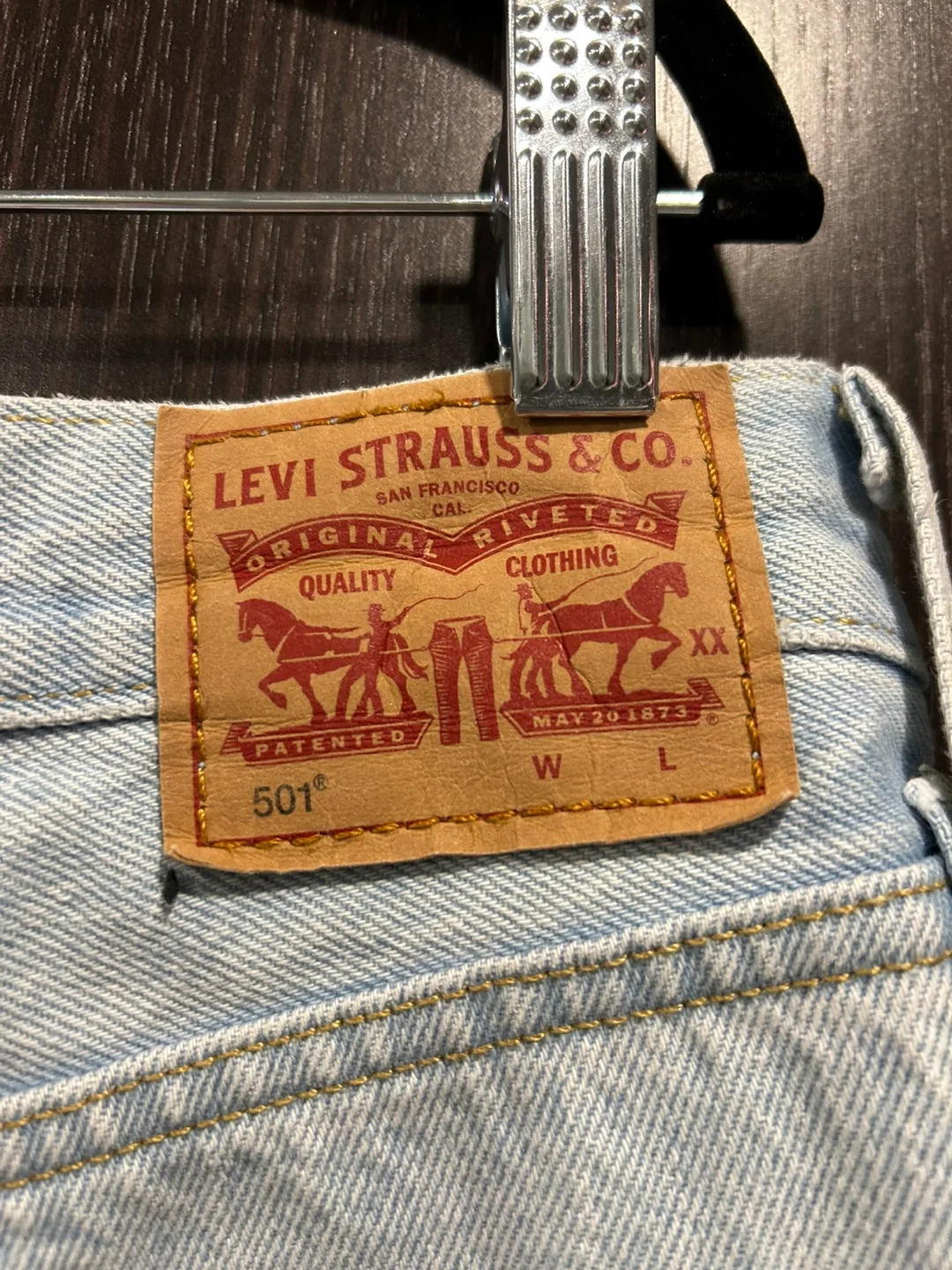 Levi's 501 Light Wash Jeans - Women's Size W34 L30 image indicator(3)