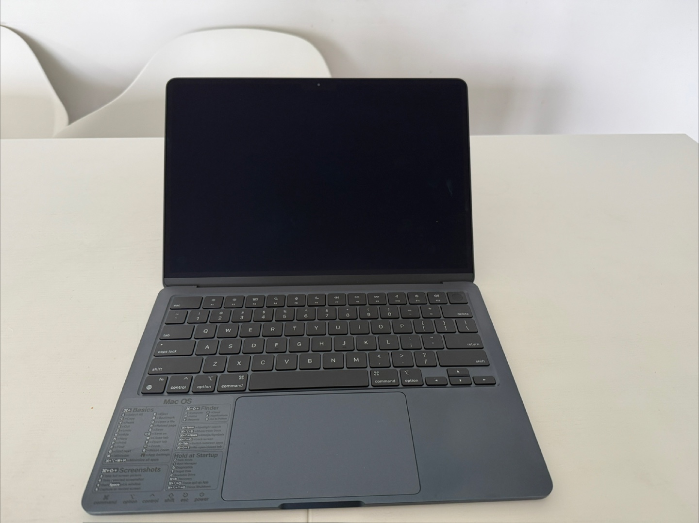 MacBook Air 13-inch midnight m2 256g 8g