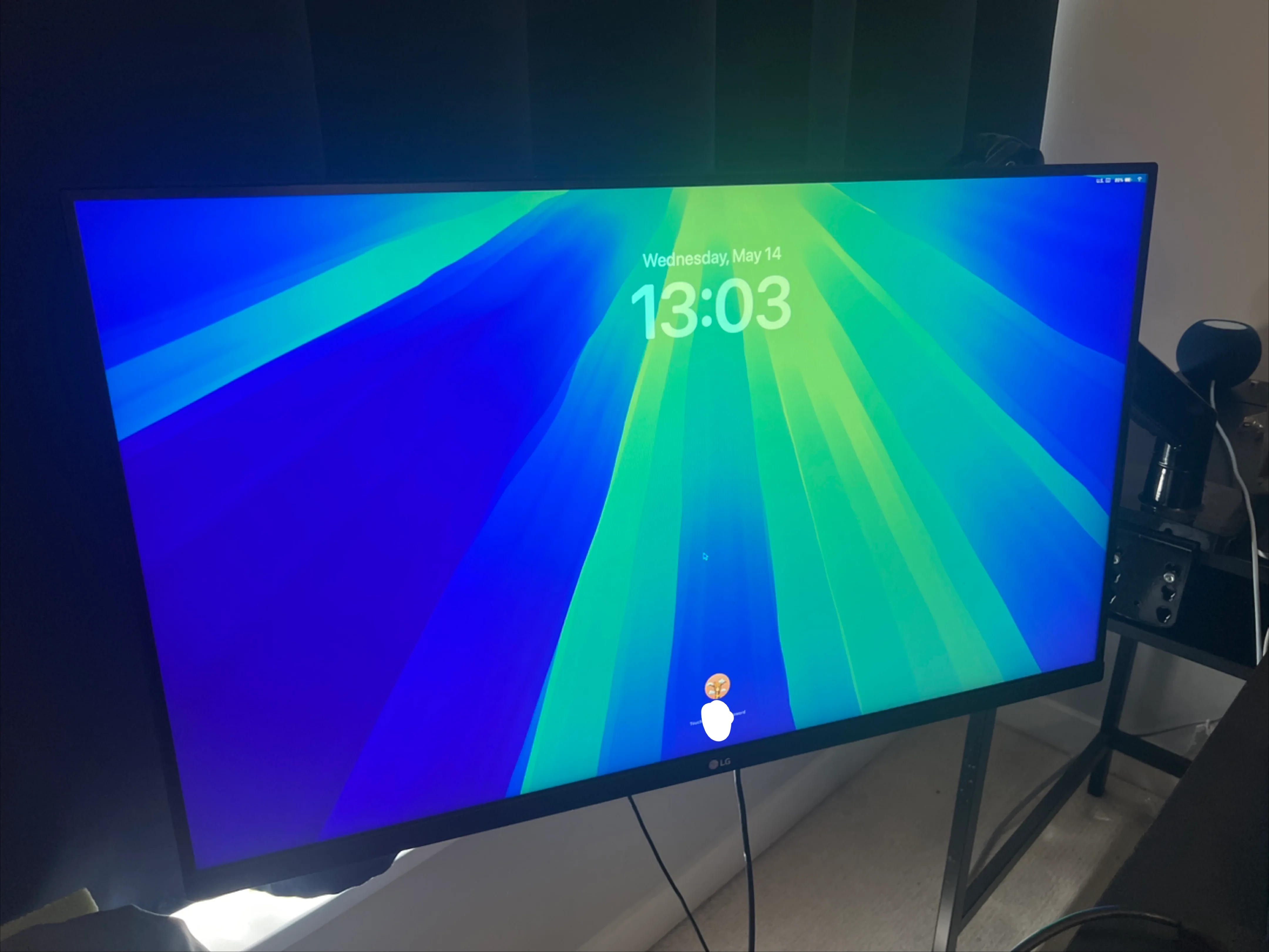 32in QHD LG Computer Monitor 32QN600 thumbnail