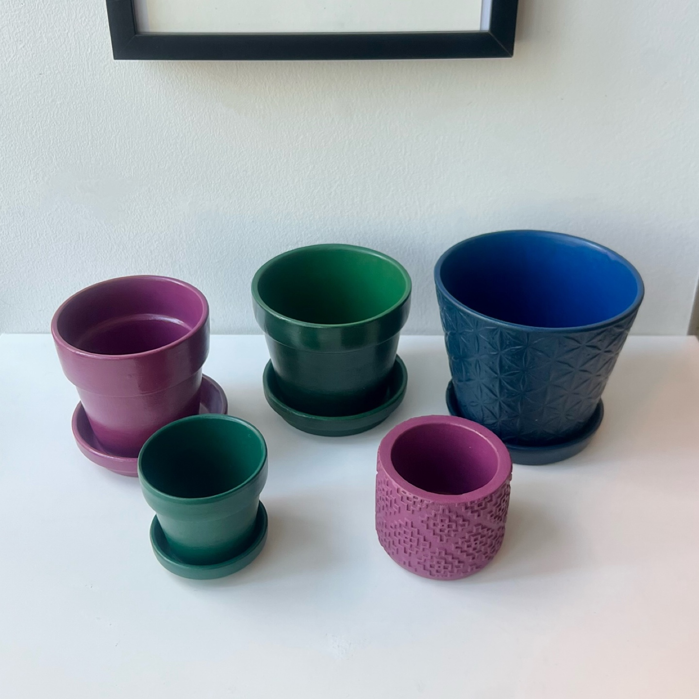 Set of 5 Painted Terracotta Pots with Saucers - photo 2