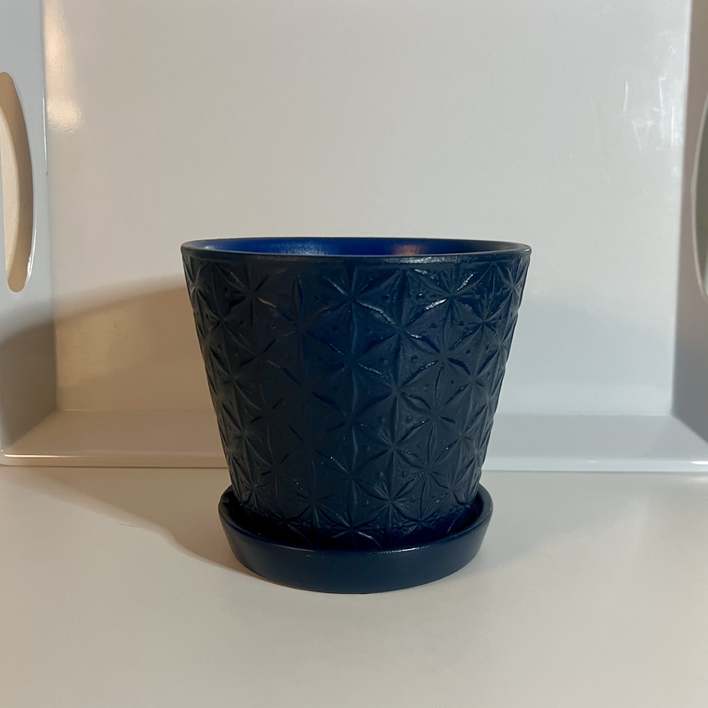 Set of 5 Painted Terracotta Pots with Saucers - photo 4