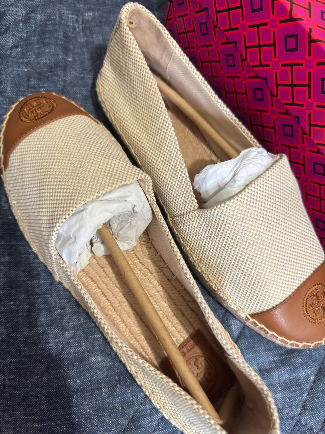 Tory Burch Beige Espadrilles - Size 8 image indicator(2)