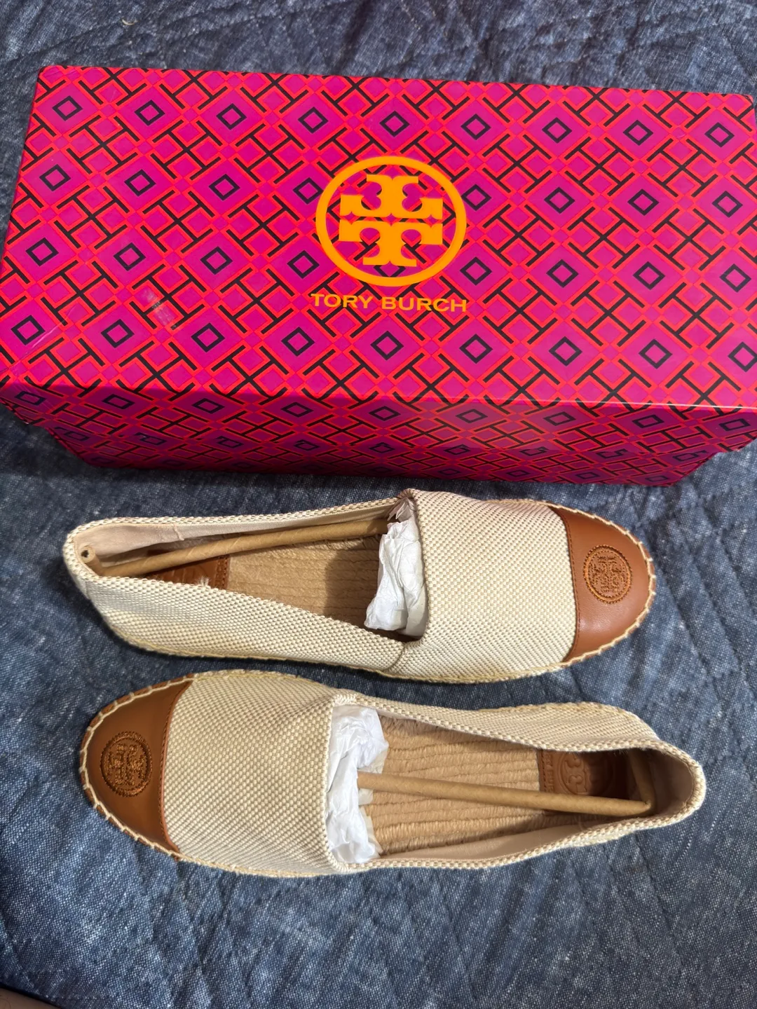 Tory Burch Beige Espadrilles - Size 8 thumbnail