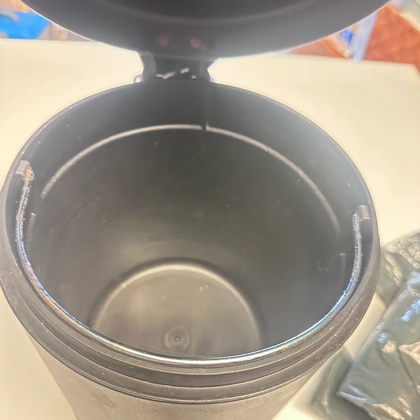 🥕😎Black Step-on Trash Can image indicator(2)