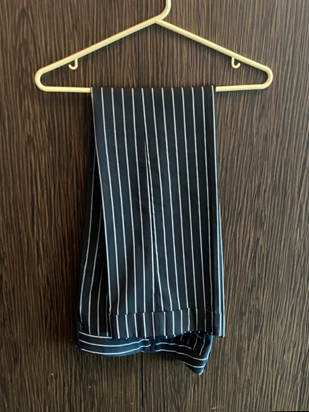 Striped pants thumbnail