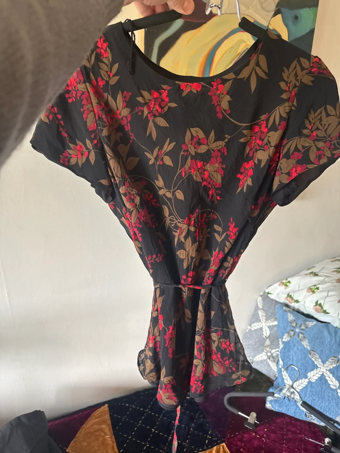 Womans Black Floral Dress Size 12 thumbnail