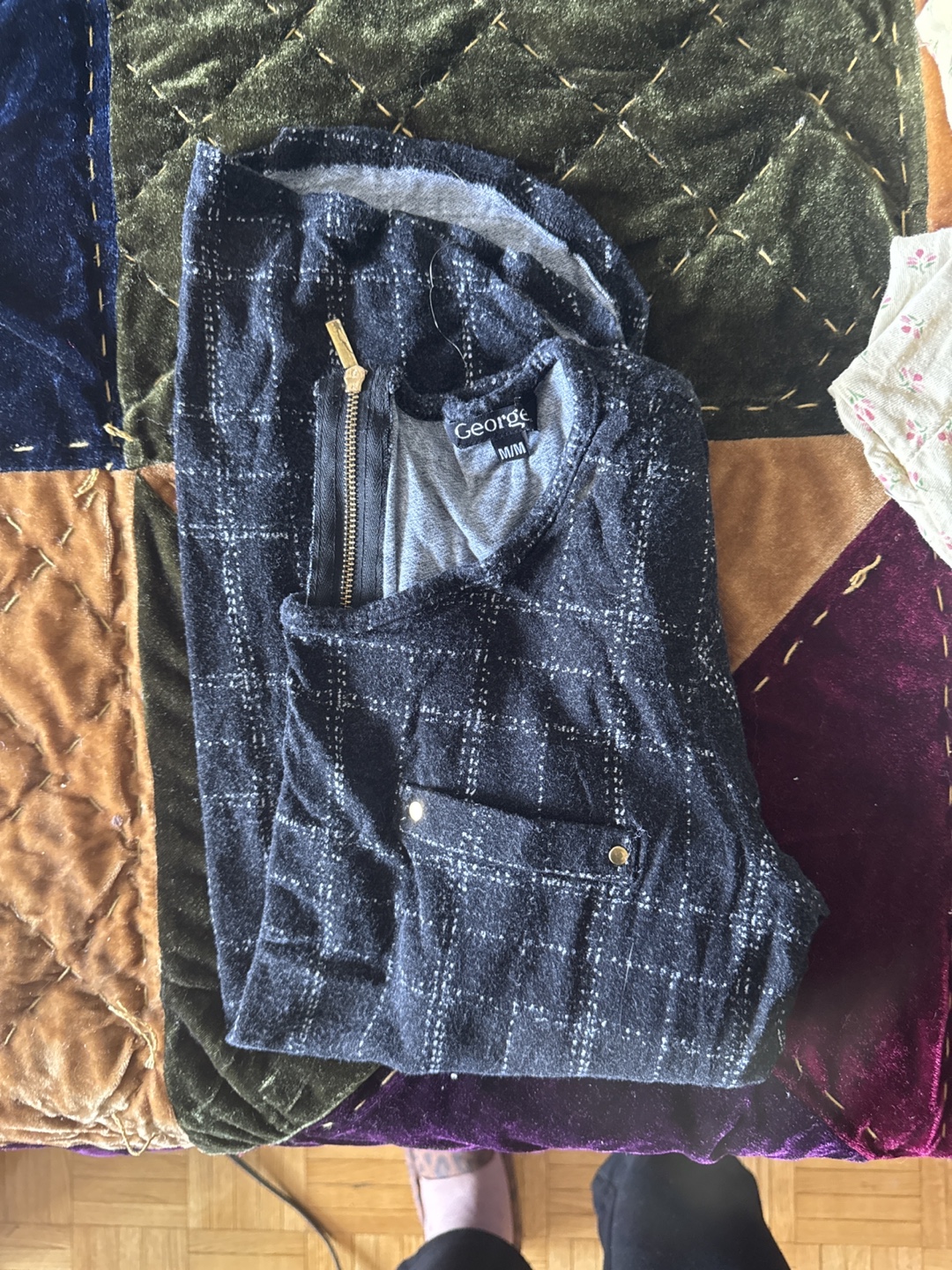 Women's Clothing Bundle -  Sweaters, Tops & Sleepwear - photo 4