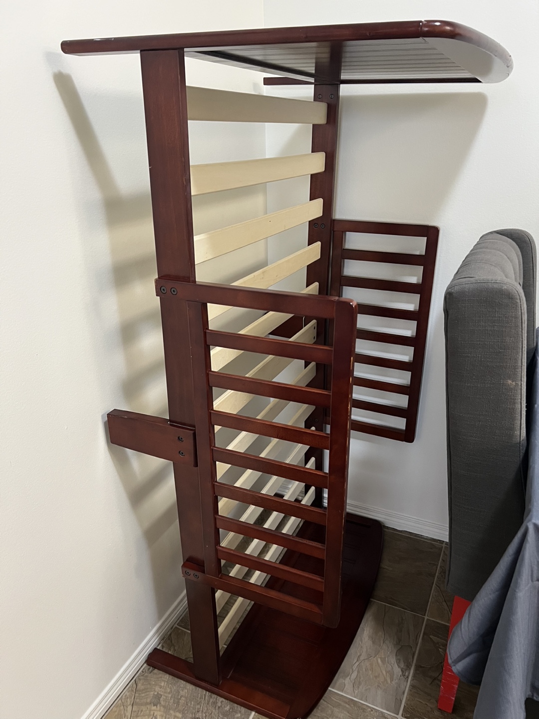 Child's Toddler Bed with Mattress - photo 3