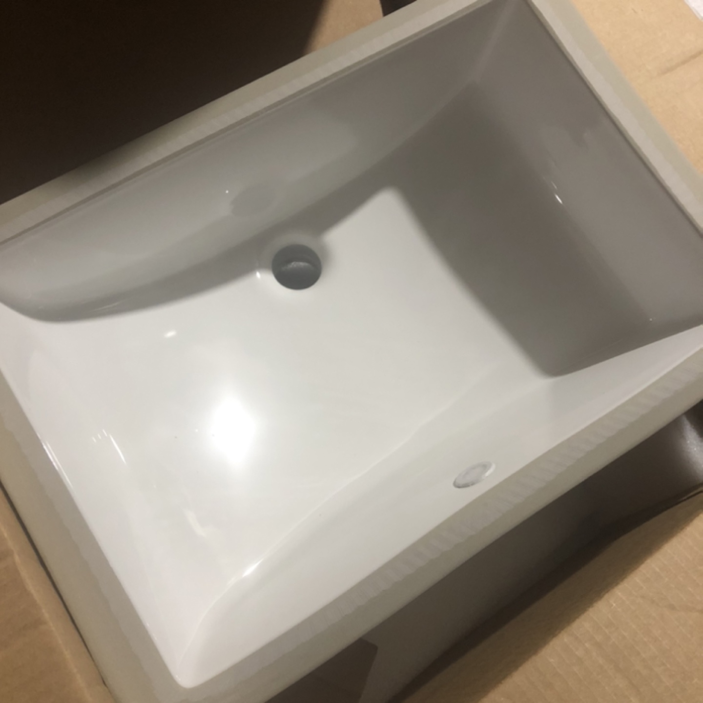 Stylish Sharp P-203 Porcelain Undermount Bathroom Sink - New 🏒