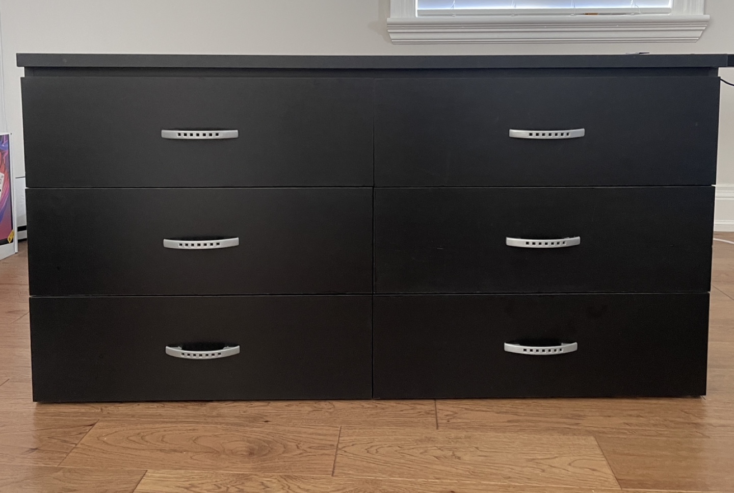 6 drawer black dresser