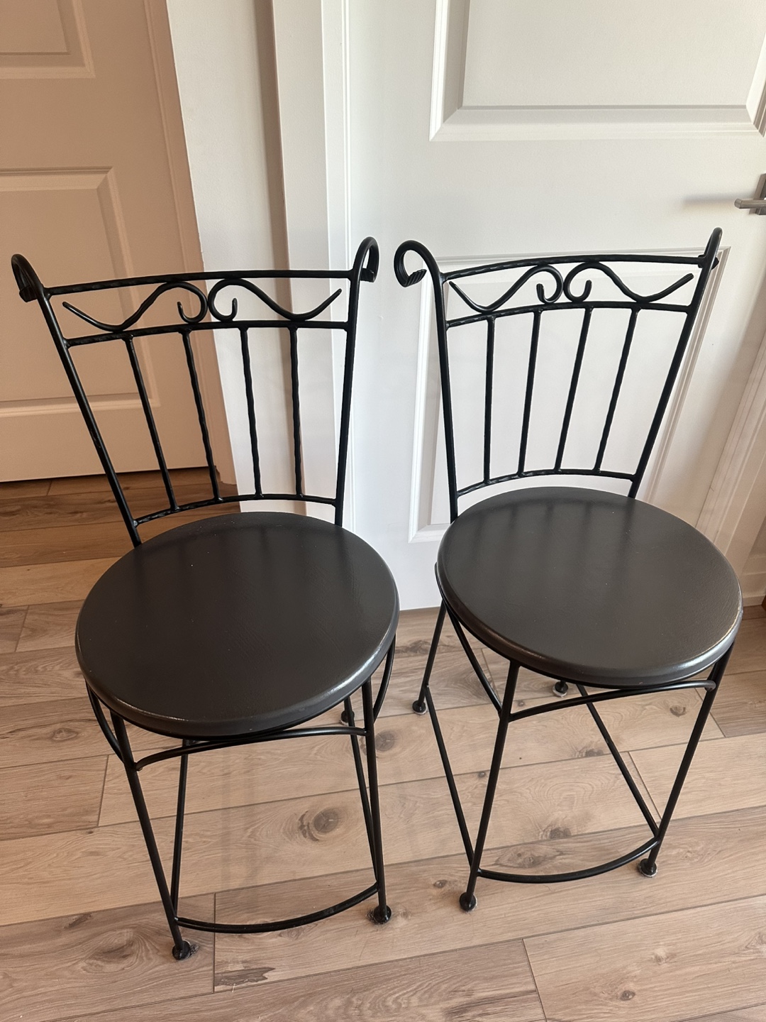 Set of 3 Black Metal Bar Stools - photo 2