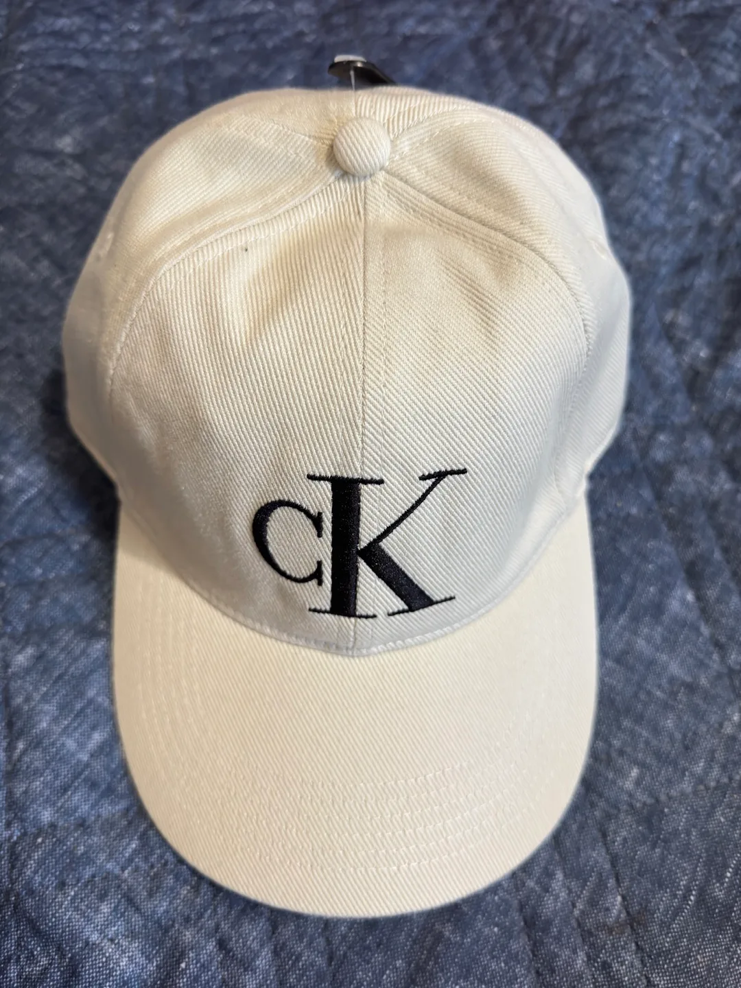 Calvin Klein Baseball Cap - Off-White thumbnail