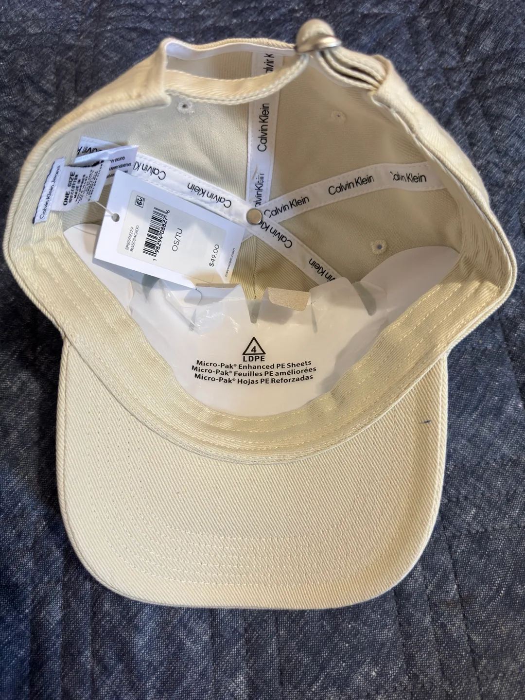Calvin Klein Baseball Cap - Off-White image indicator(2)