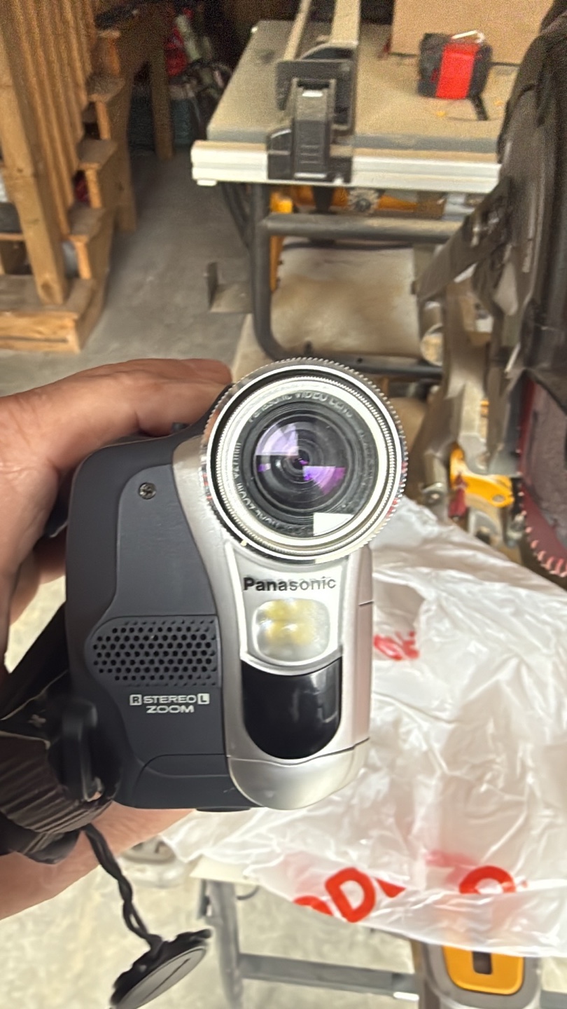 Panasonic Mini DV Camcorder - photo 2
