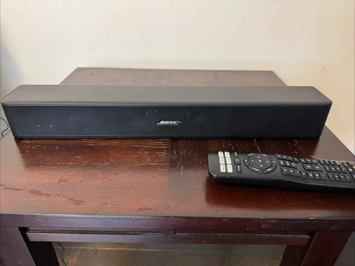 Bose Soundbar with Remote thumbnail