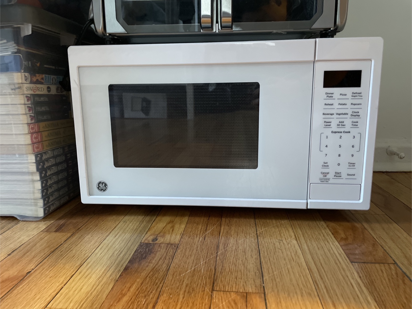 GE White Microwave