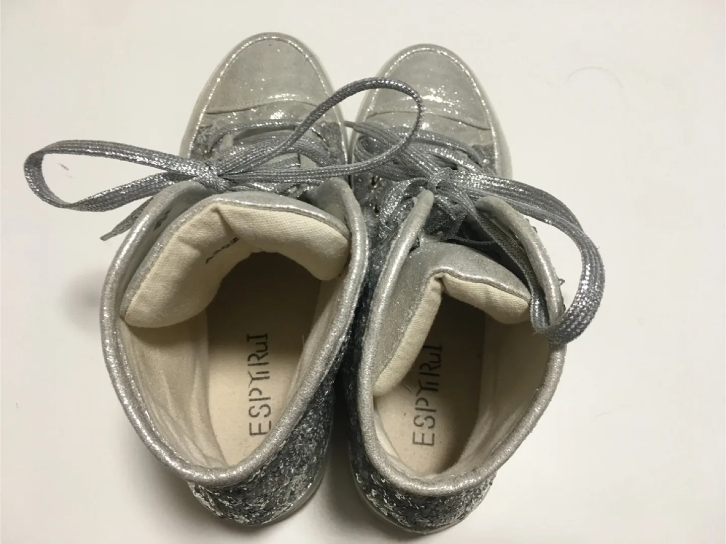 🏒 Sparkling Sequin silver Glitter skull Converse Look size 8 image indicator(4)