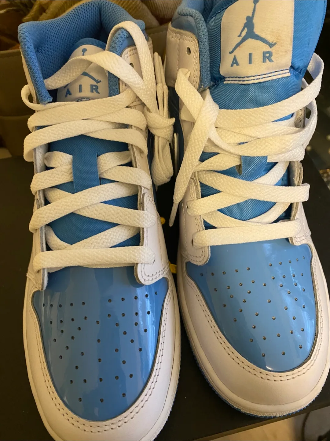 New Air Jordan 1 size 4 youth thumbnail