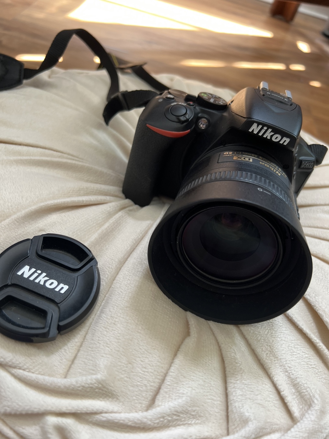Nikon D5600 DSLR Camera with 3 Lenses - photo 2