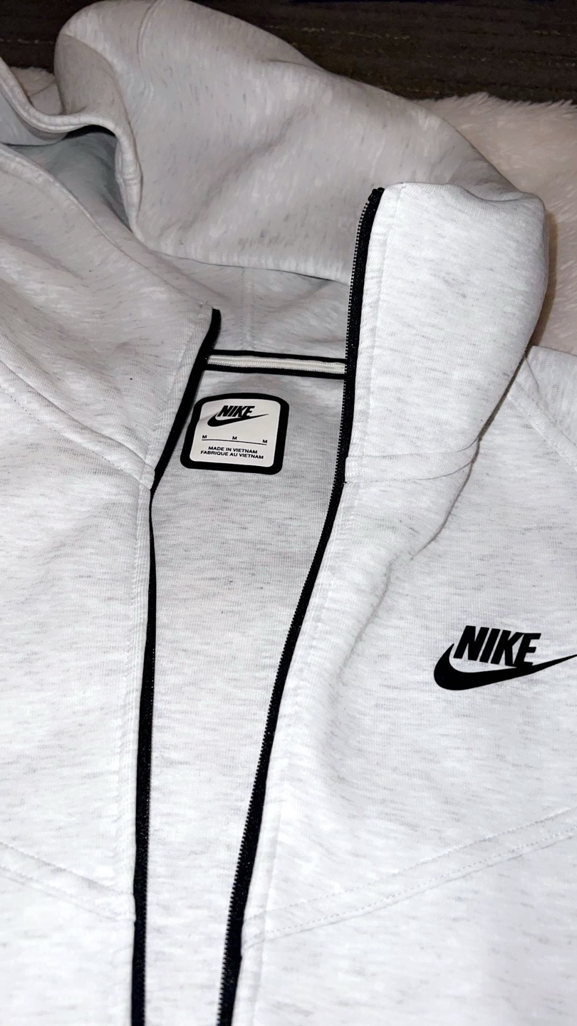 Nike Tech Fleece Zip-Up Hoodie