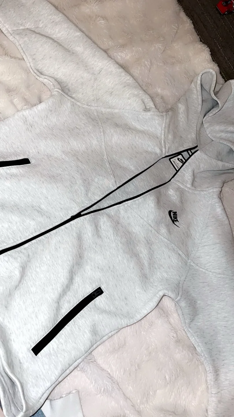 Nike Tech Fleece Zip-Up Hoodie image indicator(2)