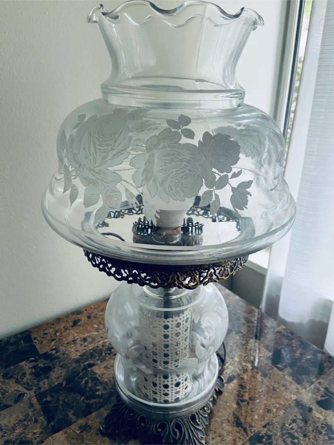 Vintage Hurricane Lamp with Floral Etched Glass Shade image indicator(3)