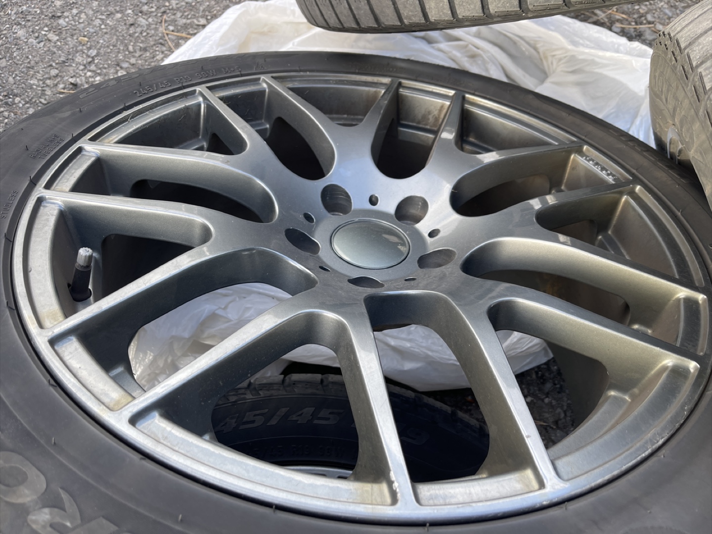 BMW 245/45R19 Winter Tire & Alloy Rim Set - photo 4