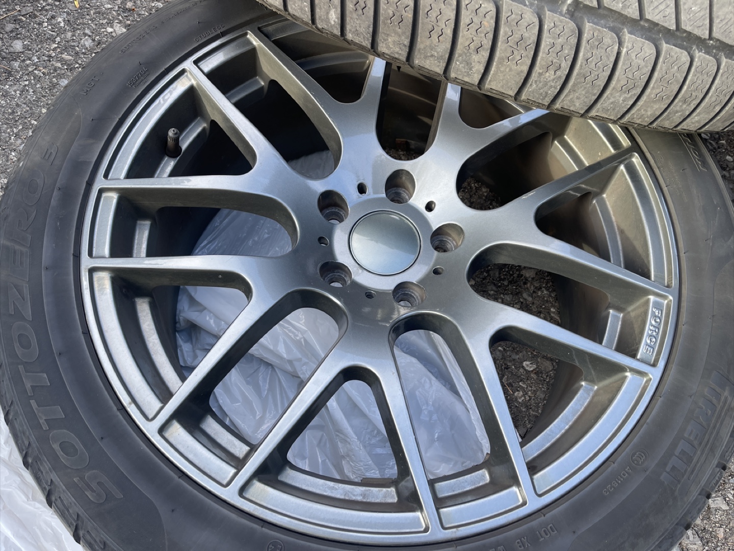 BMW 245/45R19 Winter Tire & Alloy Rim Set - photo 5