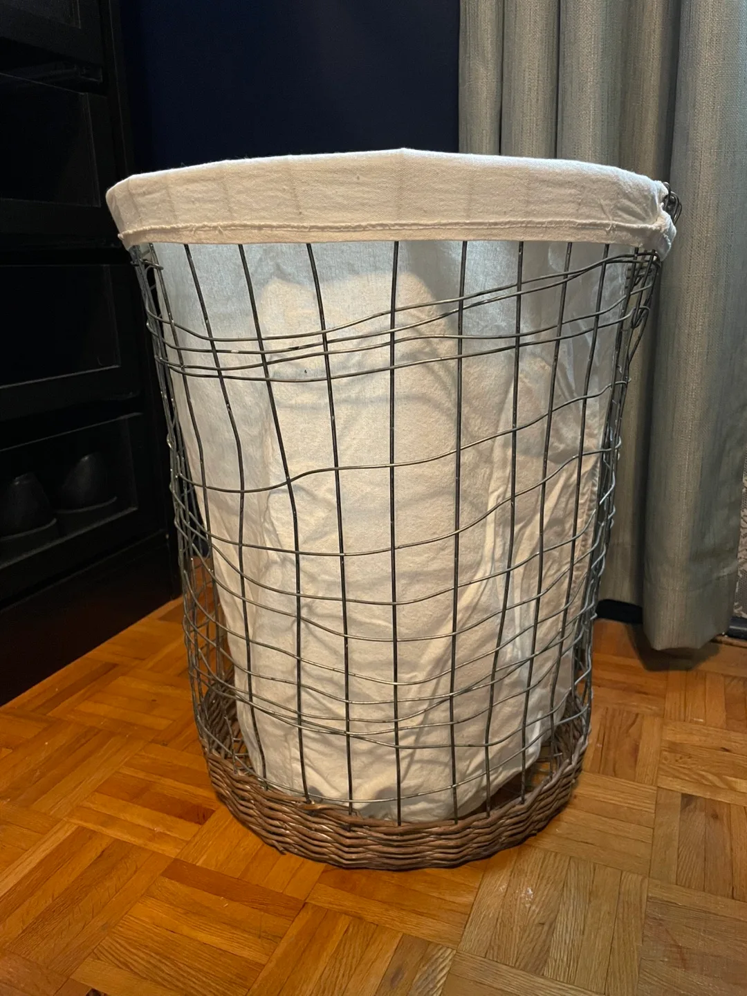 Large Rustic Style Storage Basket image indicator(2)