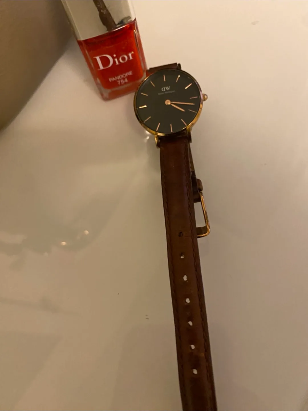 Daniel Wellington women’s watch image indicator(3)