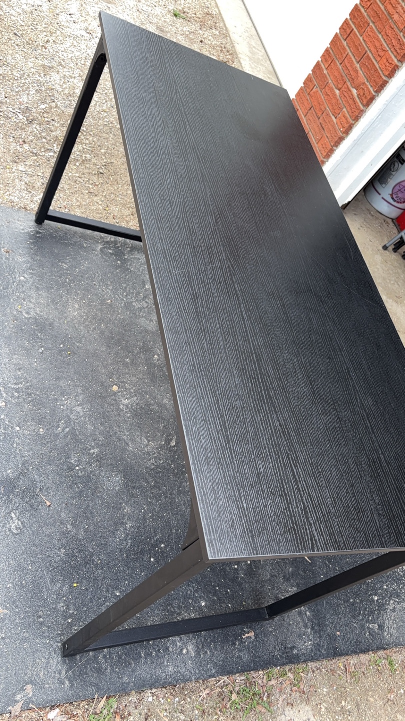 Black Computer Desk - Modern & Minimalist - photo 3