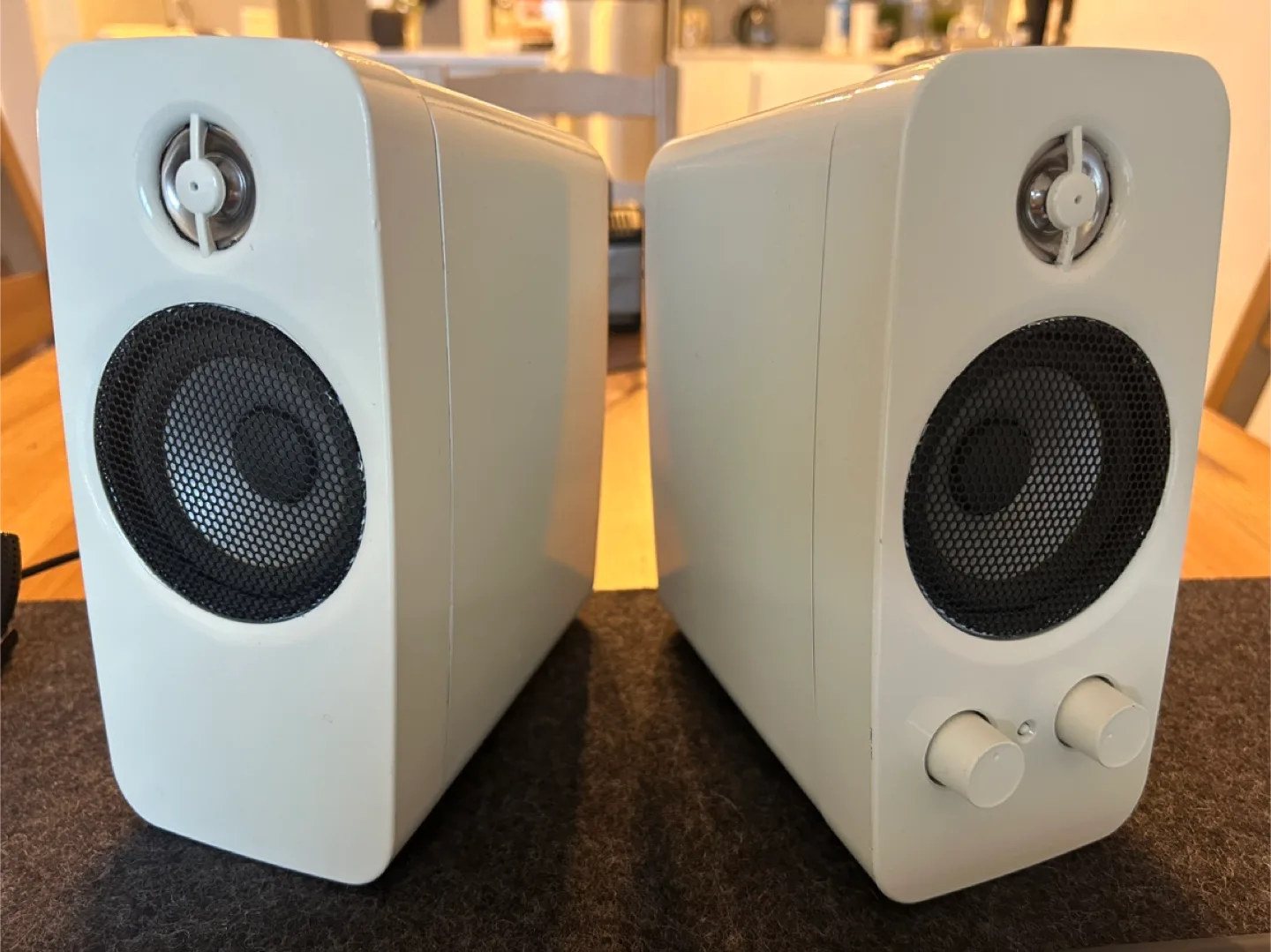 Creative customer made Speakers image indicator(6)