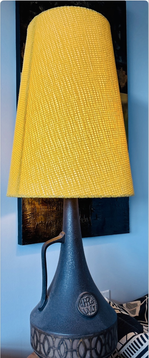 Vintage Mid-Century Modern Table Lamp with Mustard Yellow Shade - photo 3