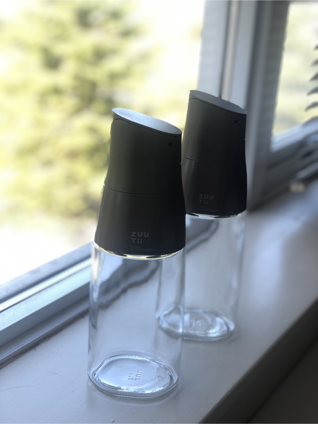 Zuutti Oil Dispenser Set - Dark Grey