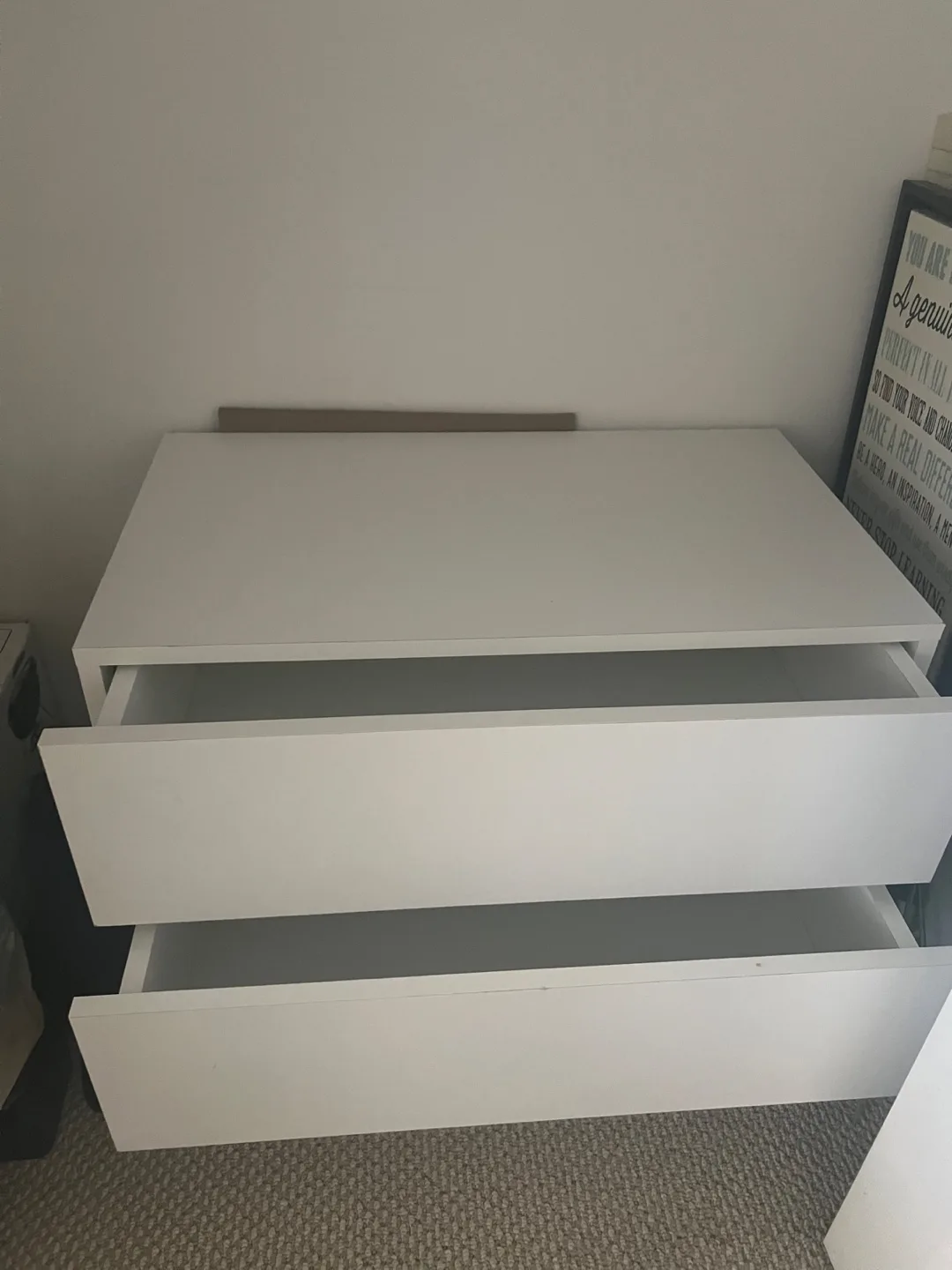 White Three-Drawer Dresser image indicator(2)