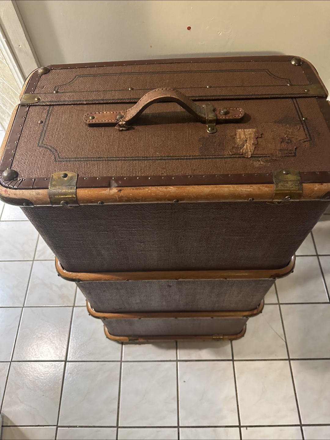 Vintage Brown Wooden Trunk - photo 3