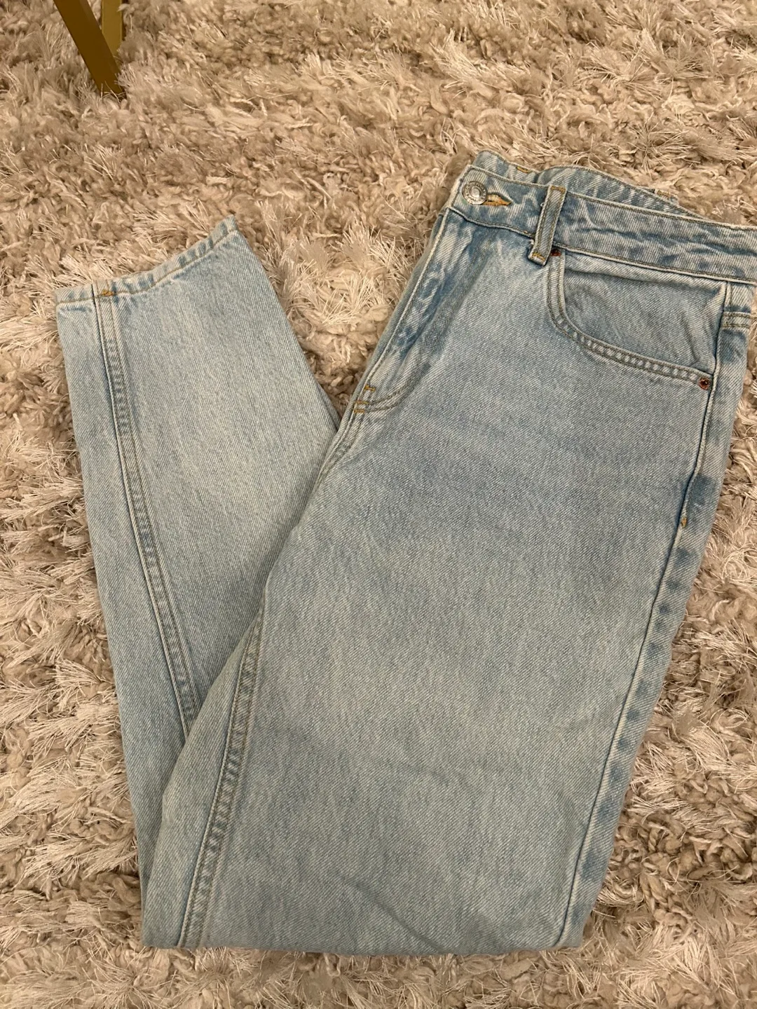Topshop Moto Light Wash Mom Jeans - Size 28 thumbnail