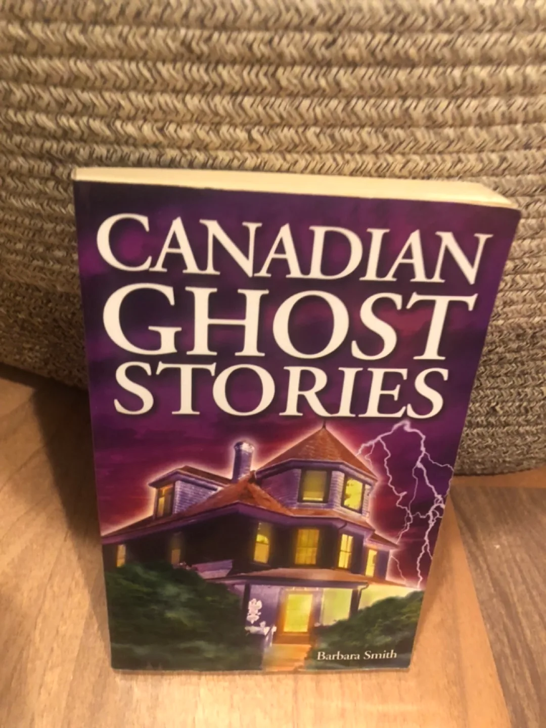 Canadian Ghost Stories by Barbara Smith thumbnail