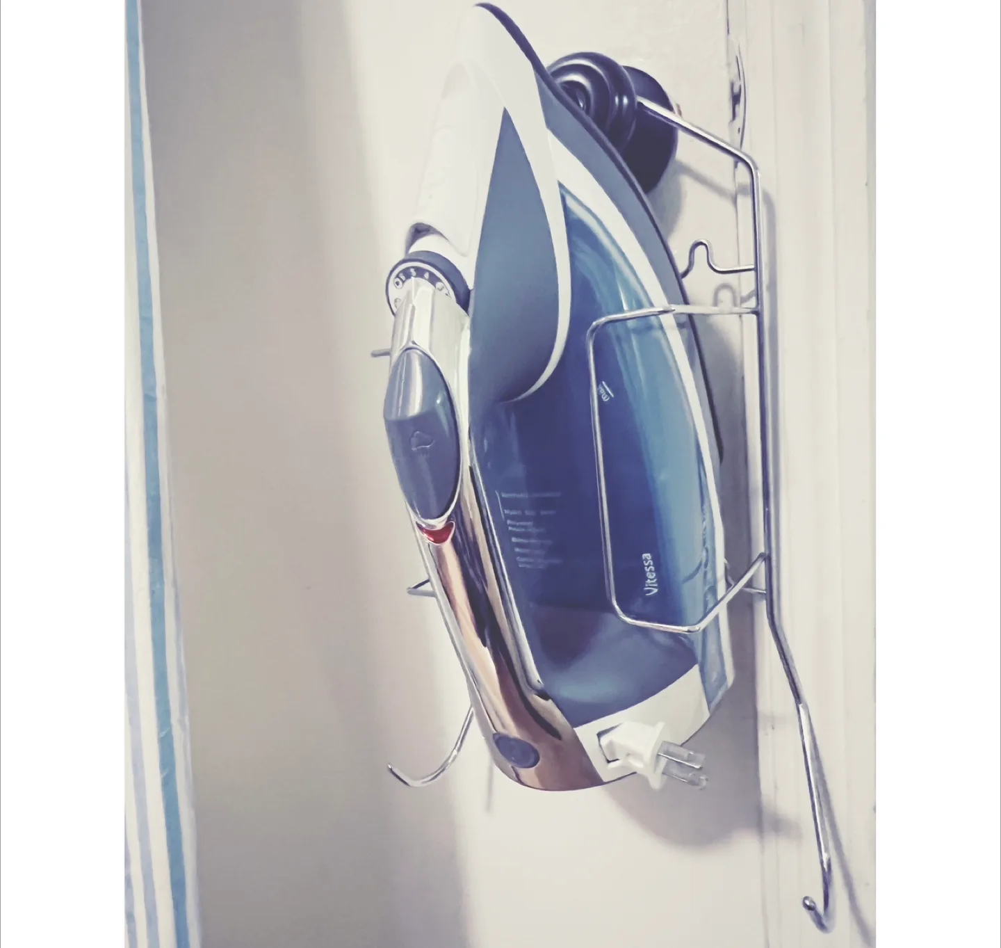 Ironing Board and Iron Set image indicator(2)