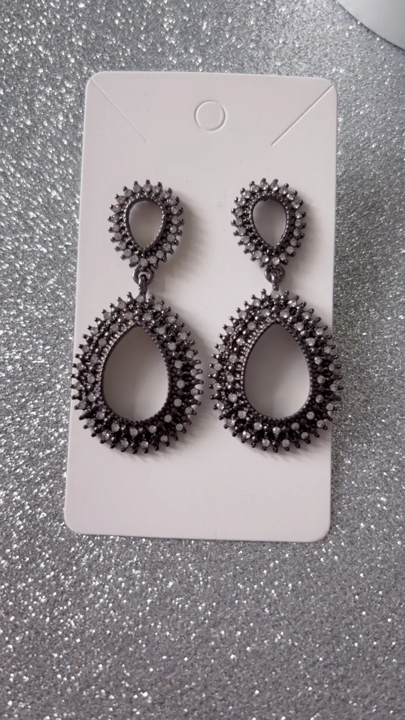 Elegant Gunmetal and Crystal Dangle Earrings image indicator(2)