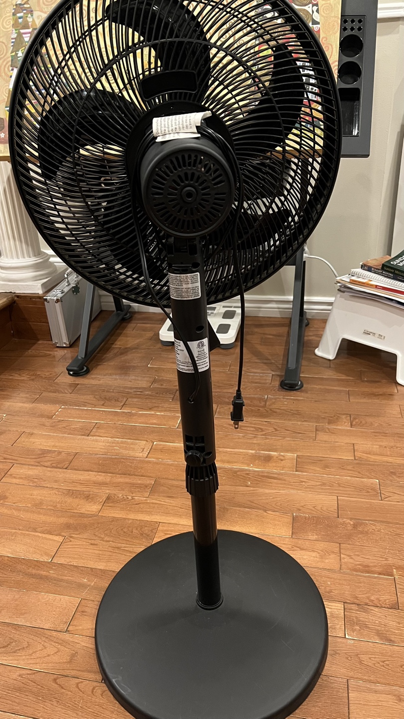 ComfortMate Stand Fan with Remote & Cover - photo 2